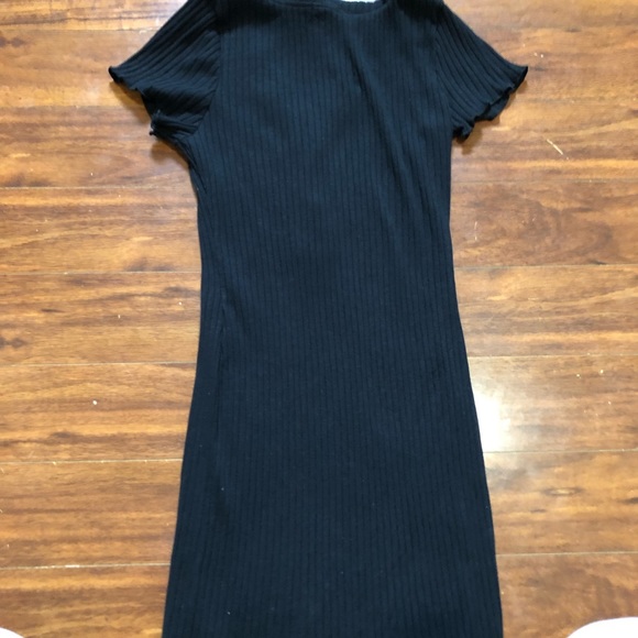 Colour: black size: large - Picture 2 of 3